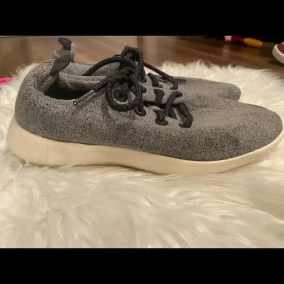 Allbirds Wool Runners - Picture 2 of 7